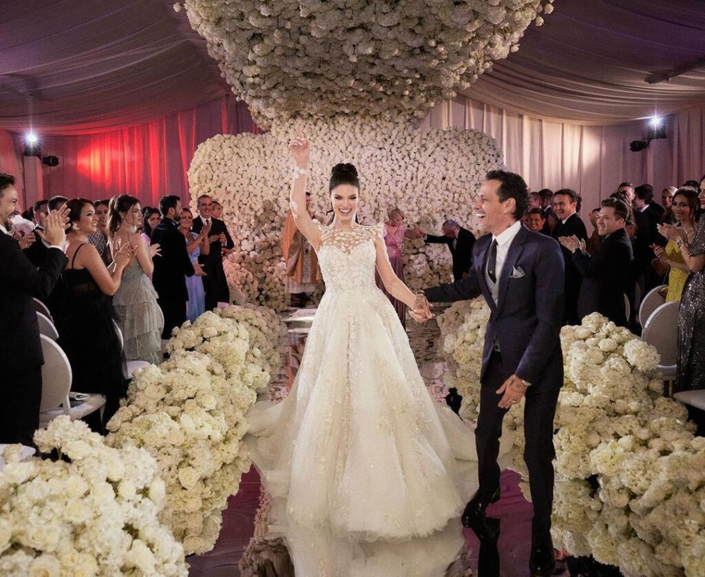 Elegancia Monumental: La Boda de Nadia Ferreira y Marc Anthony en el Pérez Art Museum Miami (PAMM)