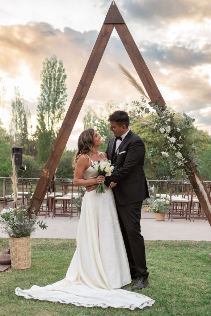 El Arte de Celebrar el Amor: Descubre las Tendencias que Transforman las Bodas de Ensueño en Experiencias Únicas